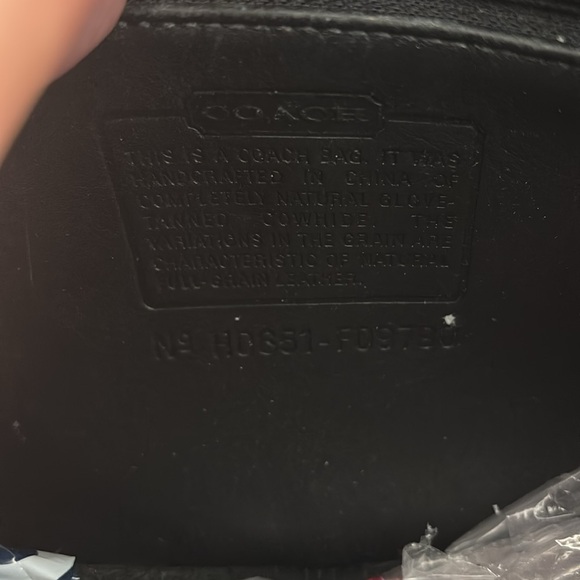 Coach | City Bag #9790 in Black stunning condition - Picture 8 of 14